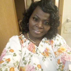 Meet your Posher, Polly